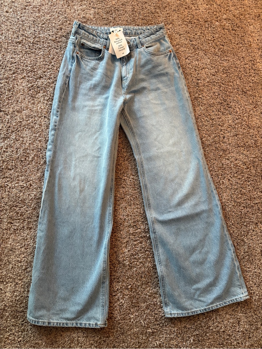 H&M Flared Regular Jeans - Picture 2 of 5